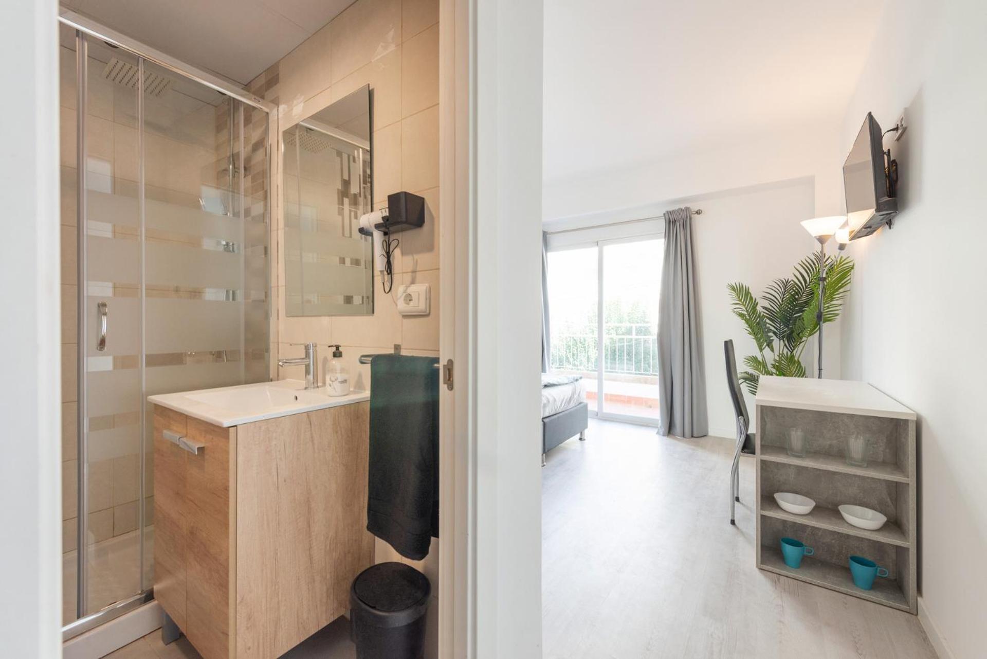 Beetroot, Jedes Zimmer Verfuegt Ueber Smart Tv , Eigenes Bad Mit Regendusche Und Balkon ยูคมายอร์ ภายนอก รูปภาพ
