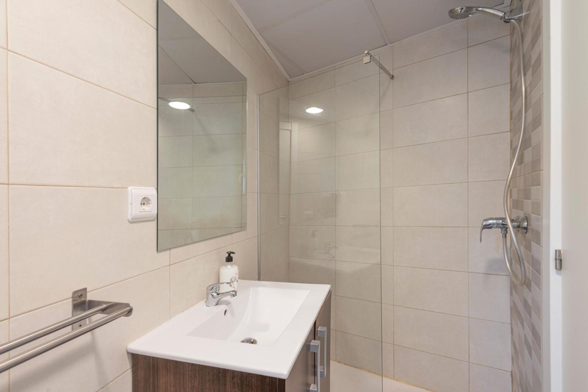 Beetroot, Jedes Zimmer Verfuegt Ueber Smart Tv , Eigenes Bad Mit Regendusche Und Balkon ยูคมายอร์ ภายนอก รูปภาพ
